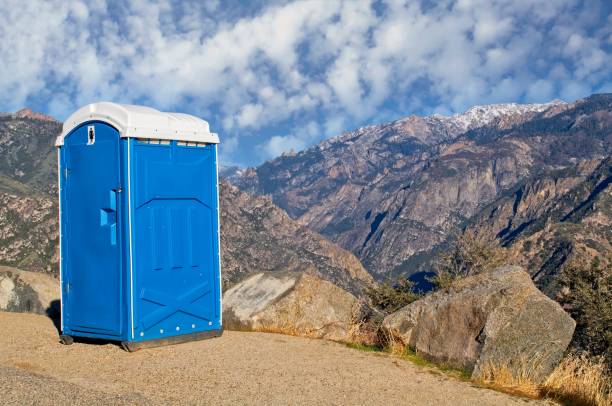 Porta potty delivery and setup in Boyes Hot Springs, CA